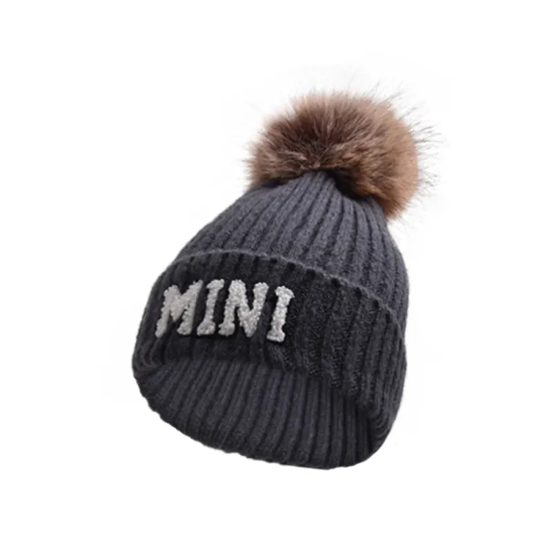 2 Piece Set Mama & Mini Matching Hats Winter Warm Cap with Pom-Pom